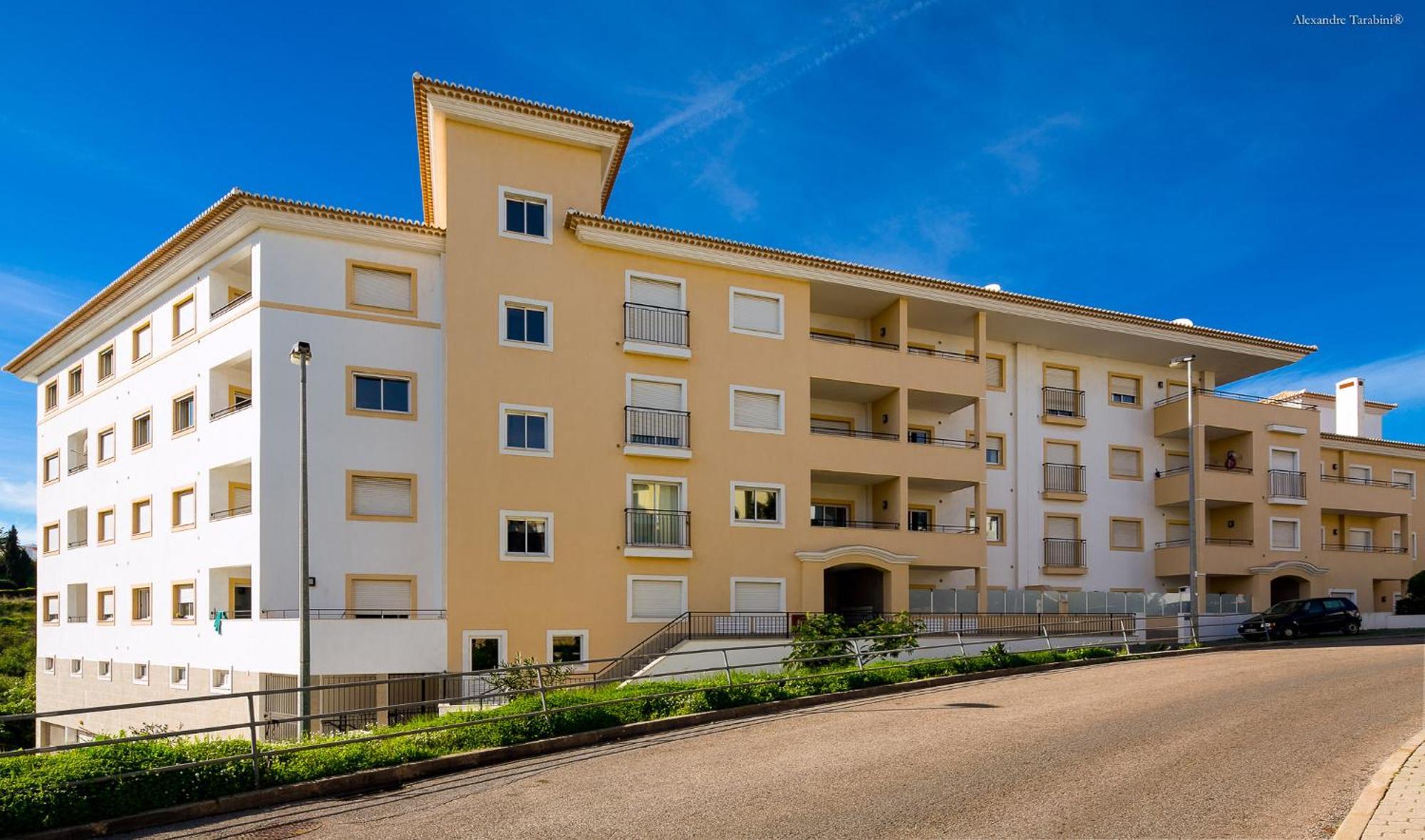 A04 - Large Modern 1 Bed Apartment With Pool 拉哥斯 外观 照片