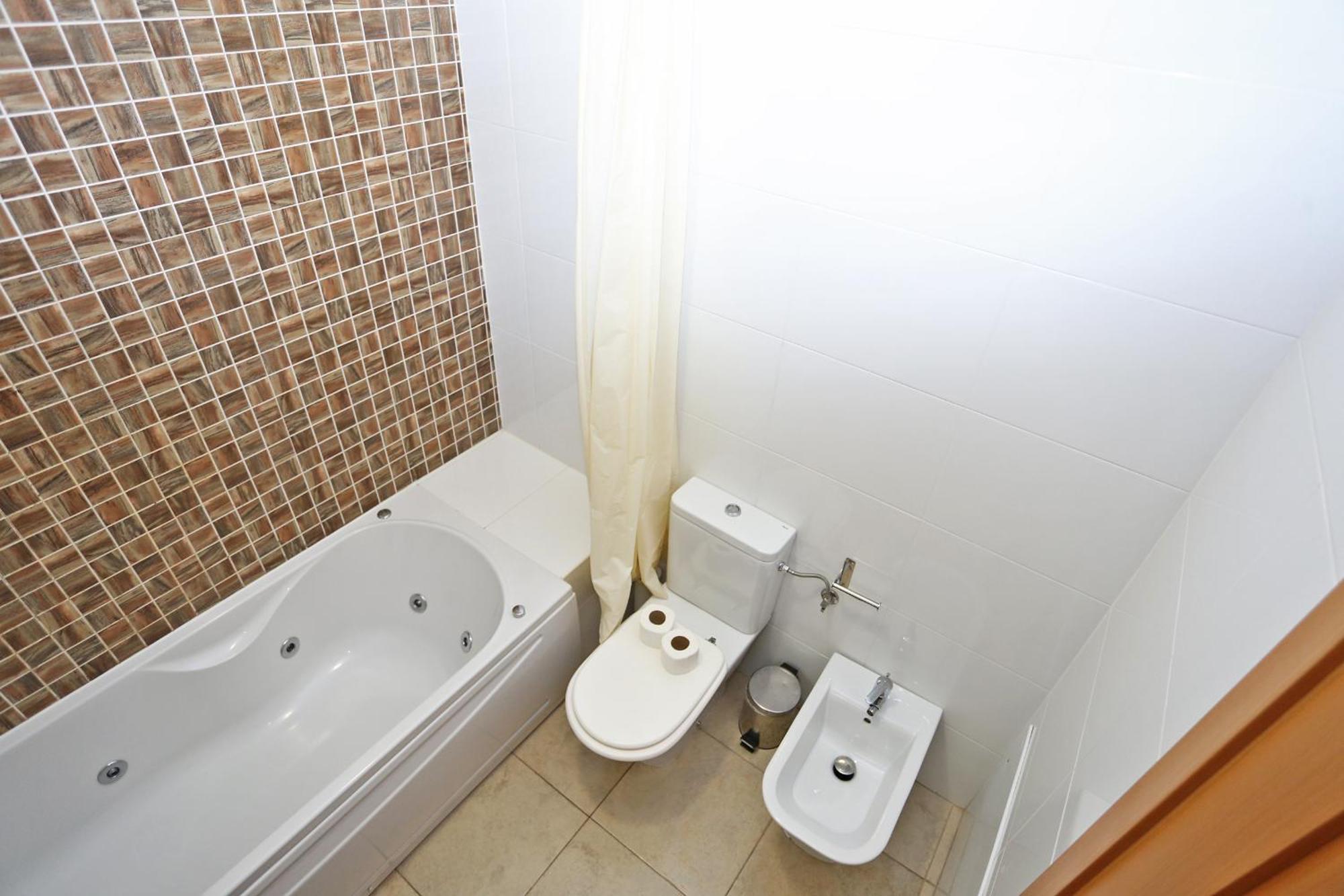 A04 - Large Modern 1 Bed Apartment With Pool 拉哥斯 外观 照片